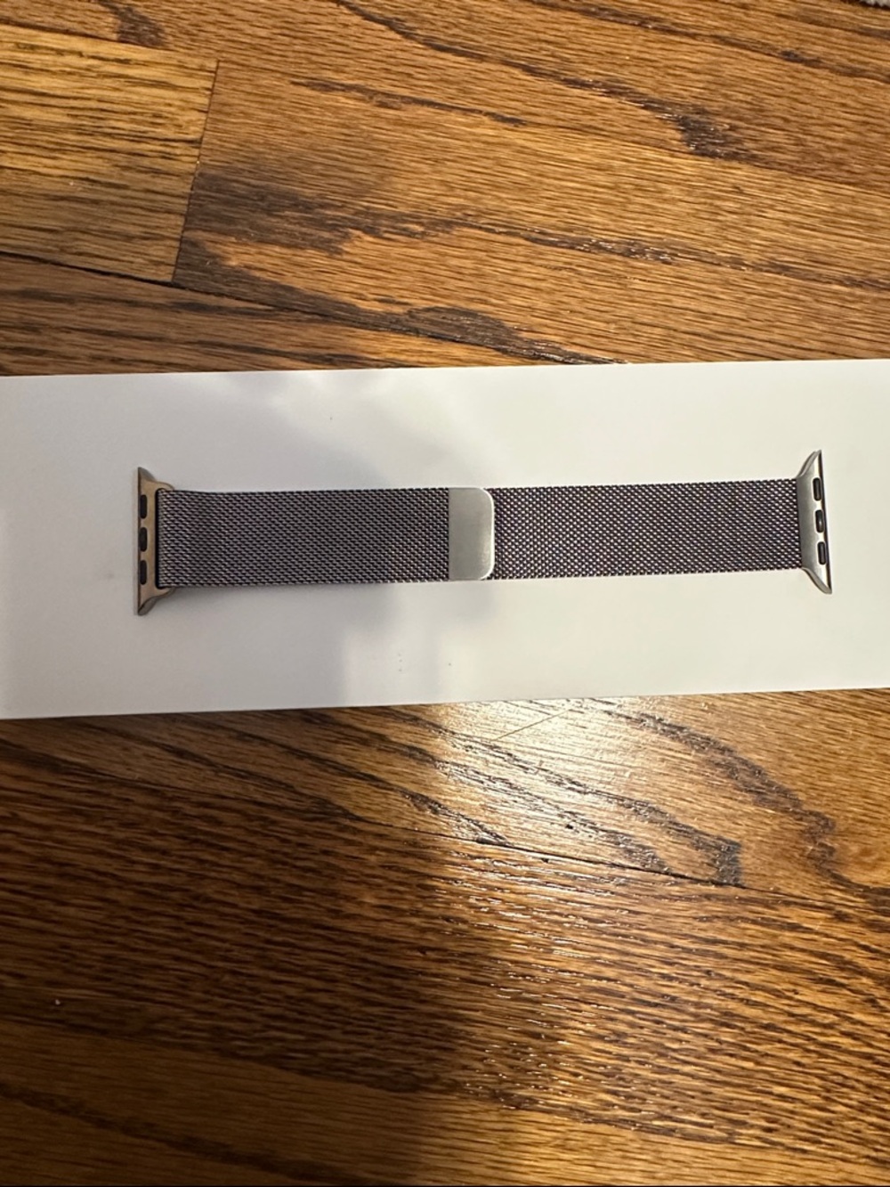 Milanese Loop Magnetic Closure Mesh Apple Watch Band - Silver for 42 mm watch